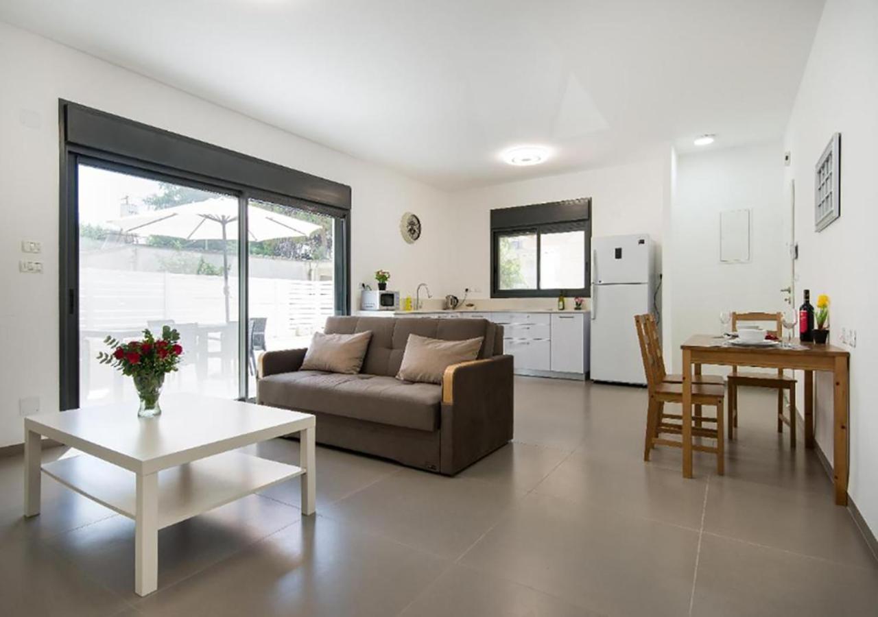 Balfour Sea View City Center Nahariya Exterior foto