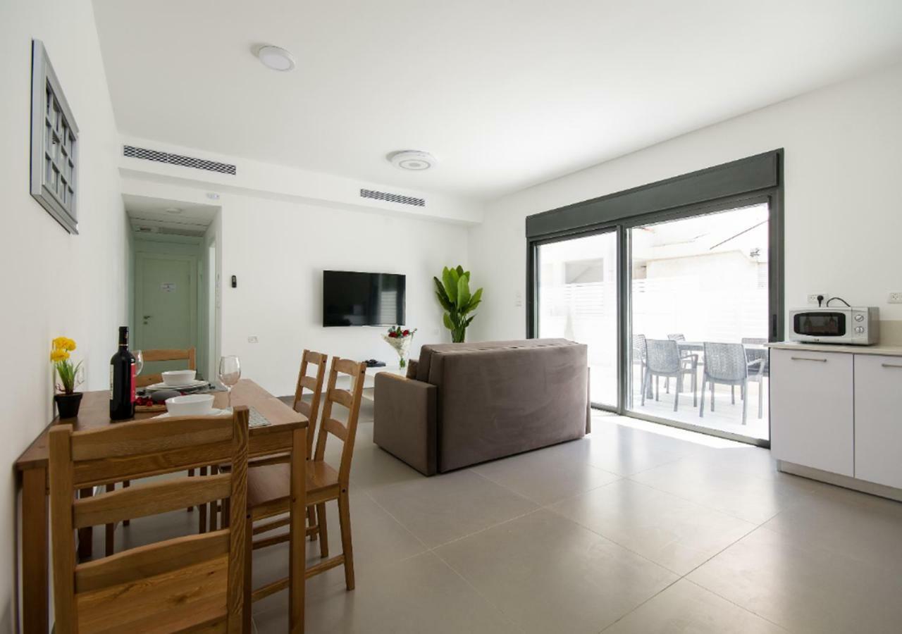 Balfour Sea View City Center Nahariya Exterior foto